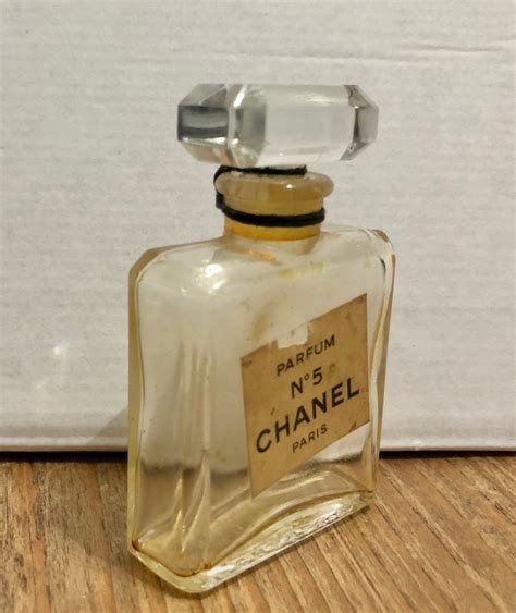 chanel no 5 vintage vs modern|chanel no 5 miniature.